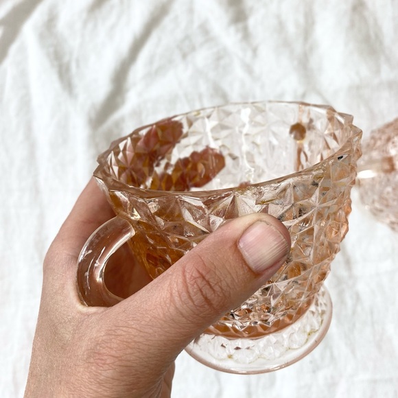 Jeannette Holiday Button and Bows Pink Depression Glass Creamer and Sugar 1940s - Picture 10 of 10